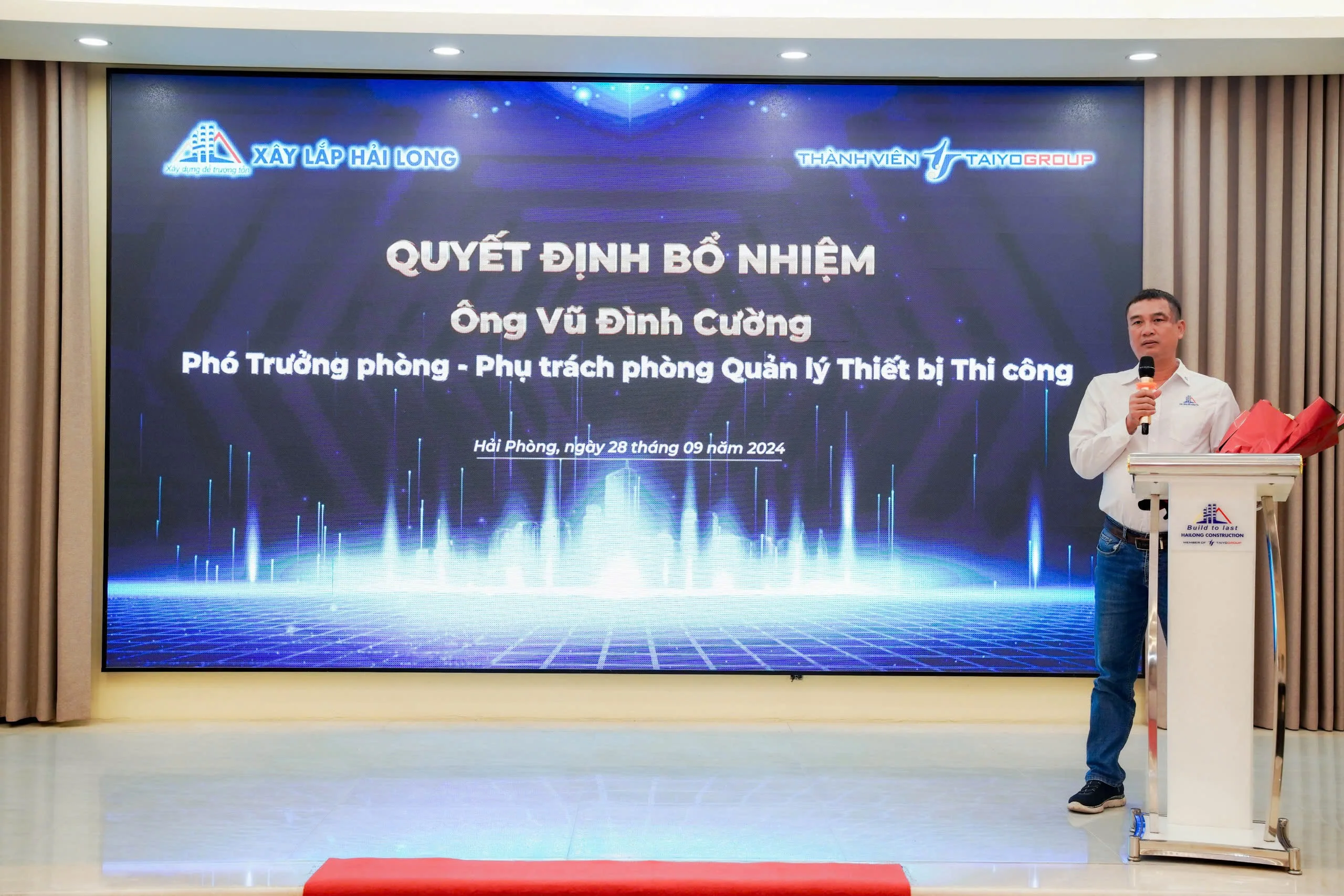LỄ BỔ NHIỆM PHÓ TRƯỞNG PHÒNG DỰ ÁN & TÁI CẤU TRÚC PHÒNG BAN