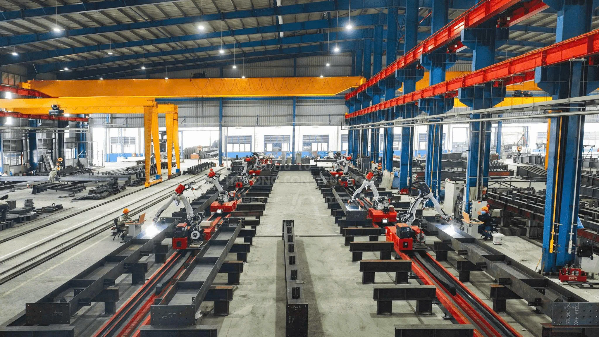 KẾT CẤU THÉP HẢI LONG ĐẦU TƯ 8 ROBOT HÀN TỰ ĐỘNG HIỆN ĐẠI – ĐỔI MỚI CÔNG NGHỆ, NÂNG CAO NĂNG LỰC NHÀ MÁY QUYẾT THẮNG