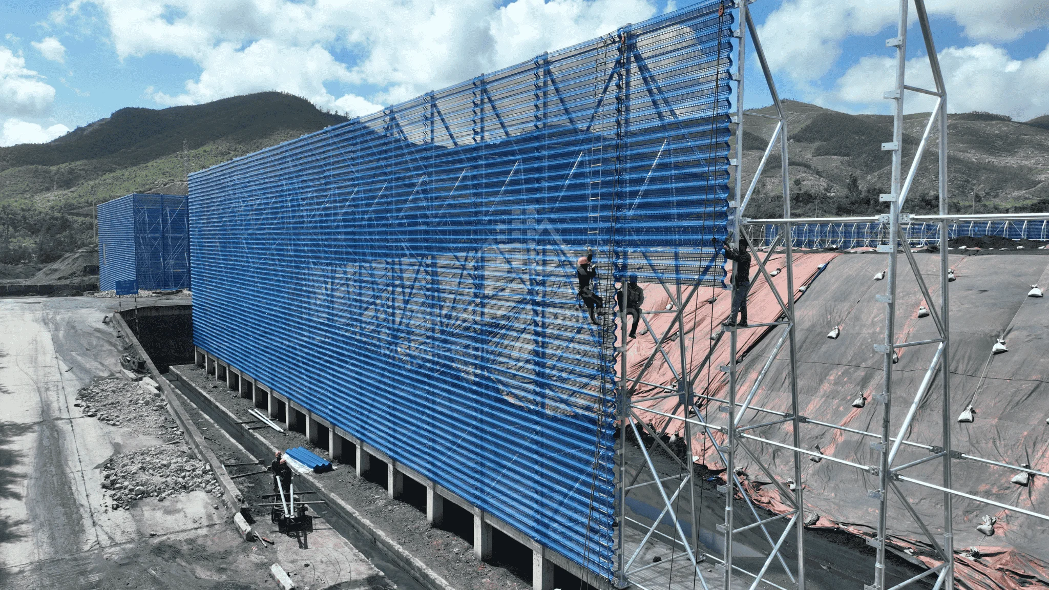 HAI LONG “STEEL SHIELD” AT THE LANG KHANH PORT COAL STORAGE PROJECT, QUANG NINH