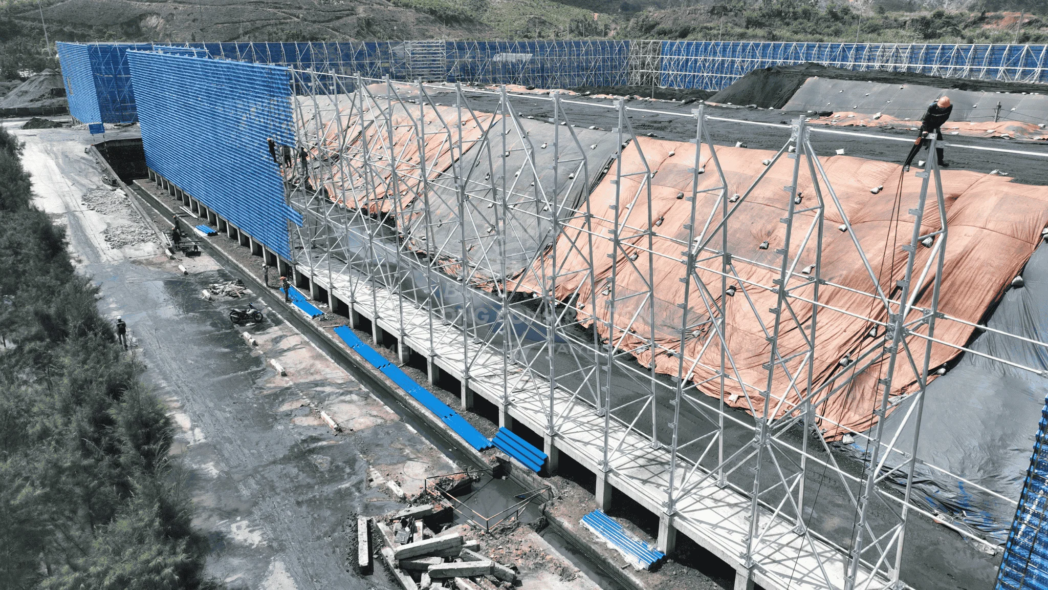 HAI LONG “STEEL SHIELD” AT THE LANG KHANH PORT COAL STORAGE PROJECT, QUANG NINH