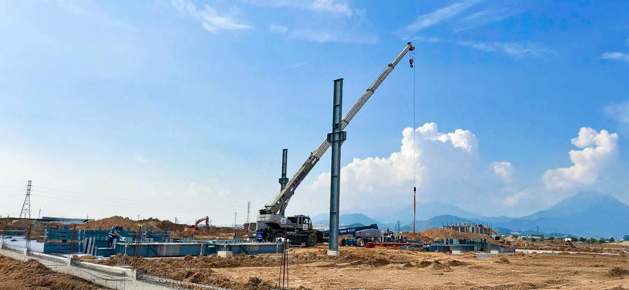 LỄ LẮP DỰNG KẾT CẤU THÉP – DỰ ÁN NHÀ MÁY NHÔM VIỆT DŨNG