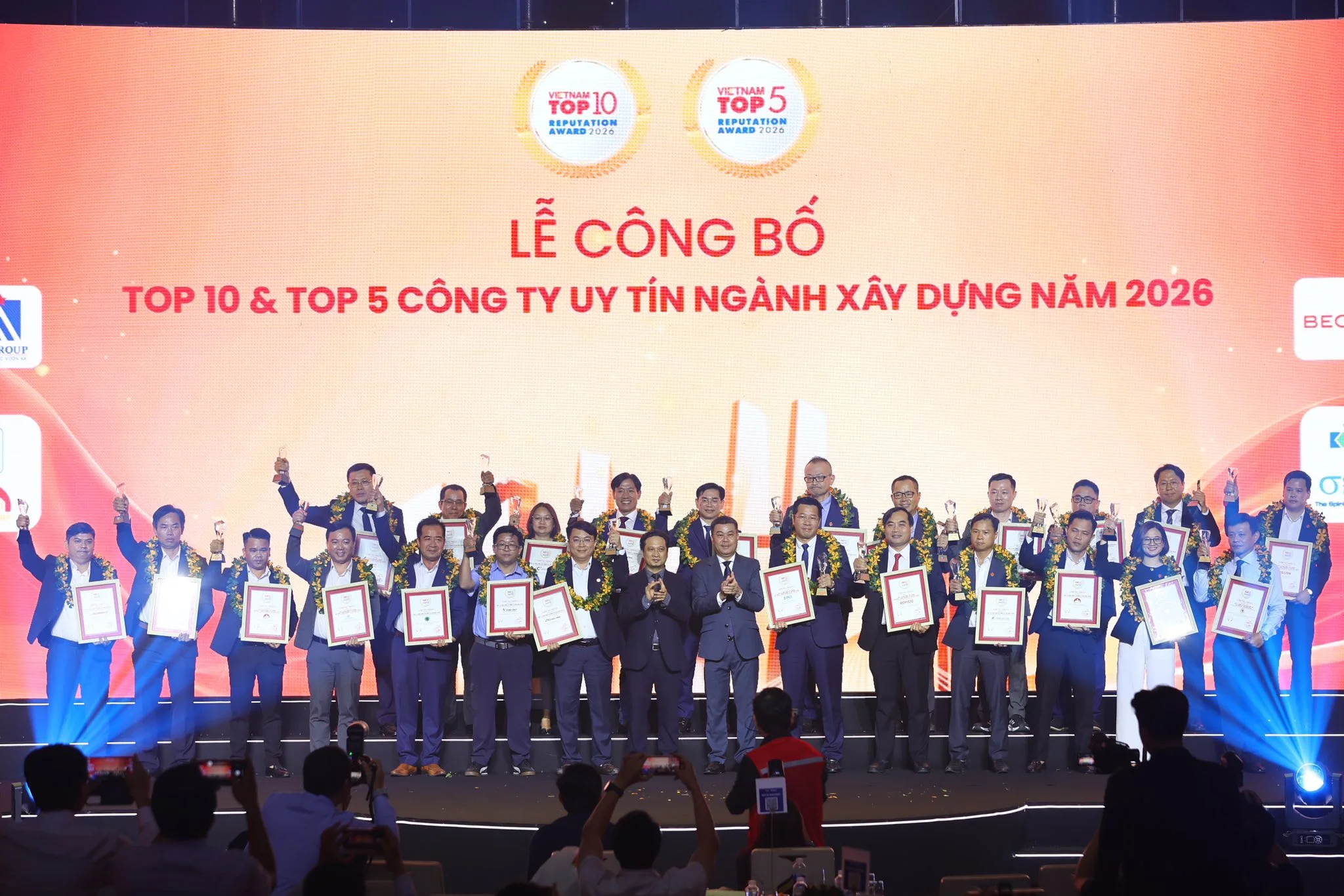XÂY LẮP HẢI LONG: 3 NĂM LIÊN TIẾP KHẲNG ĐỊNH VỊ THẾ TRONG TOP 10 NHÀ THẦU XÂY DỰNG HẠ TẦNG – CÔNG NGHIỆP UY TÍN VIỆT NAM