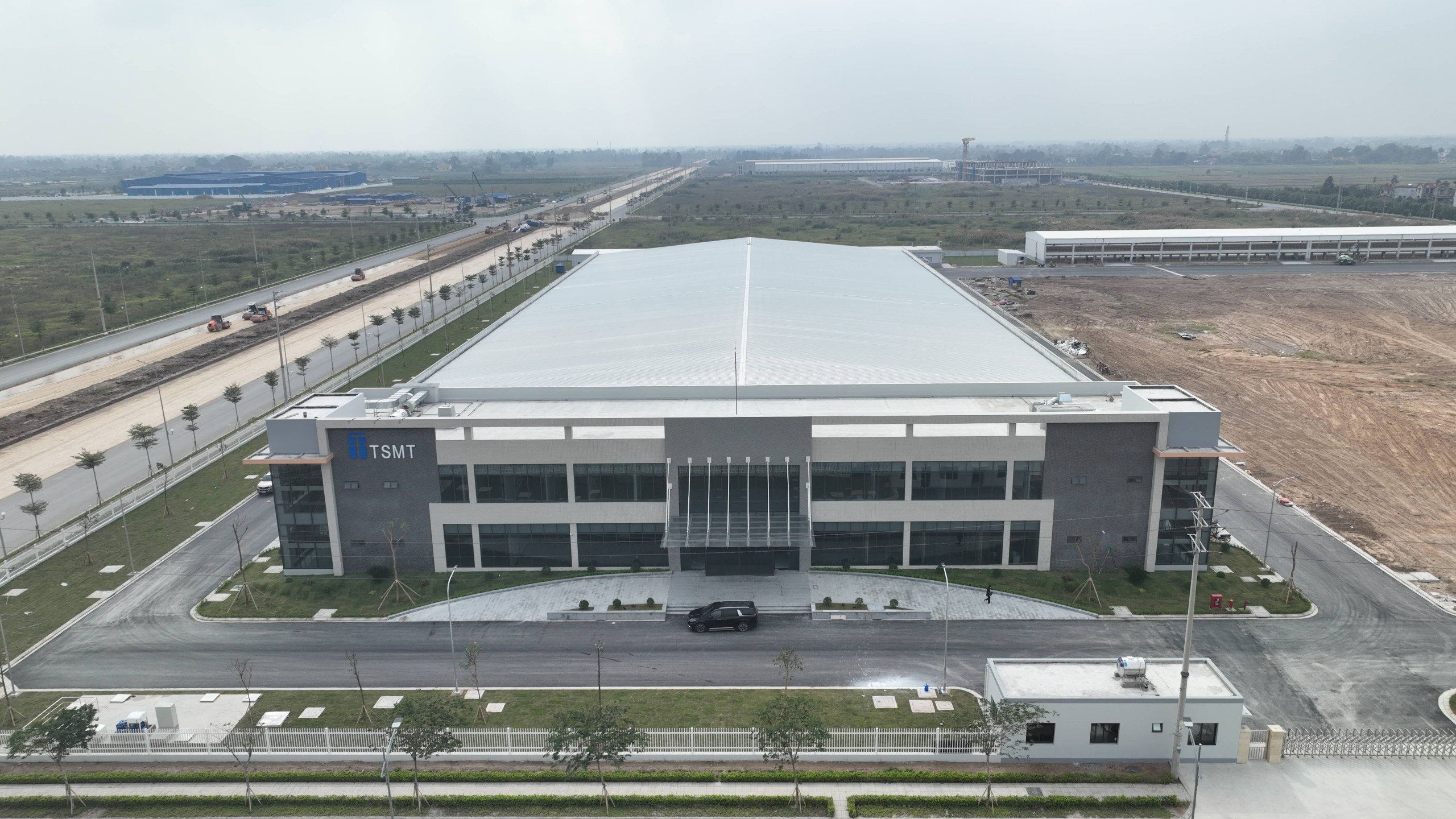 VIETNAM TSMT FACTORY PROJECT ENTERED THE COMPLETION PHASE