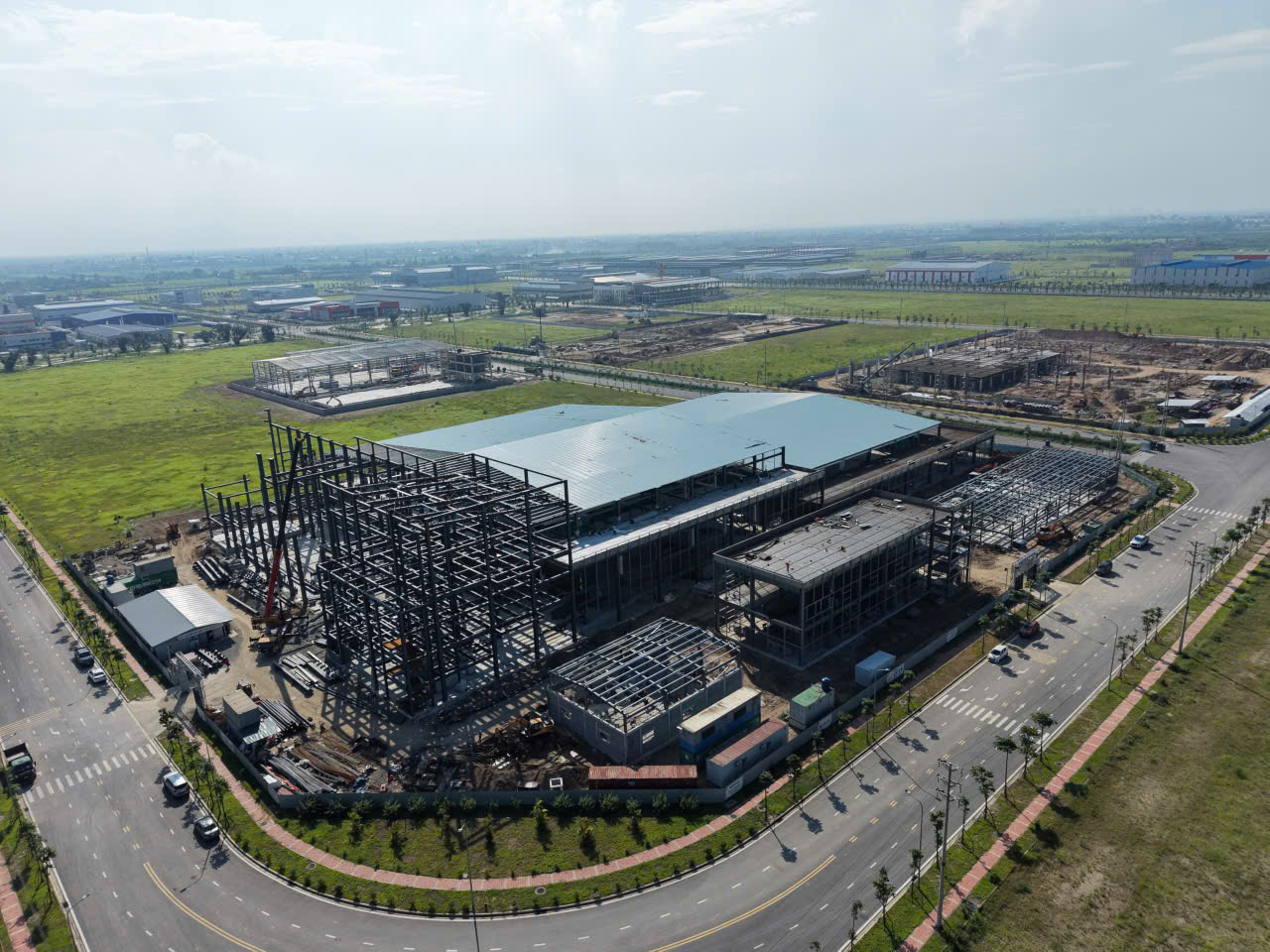 Nhà máy điện tử Vinatech ES