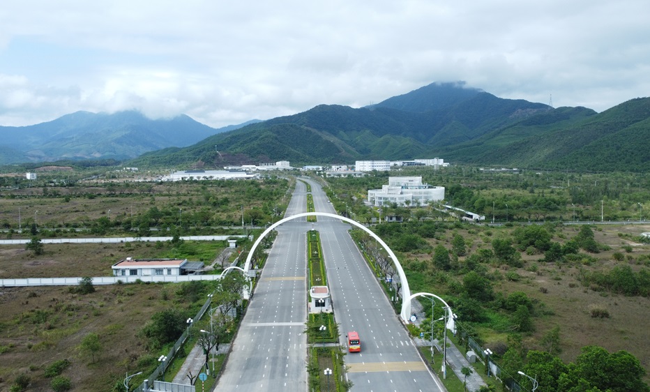 KHU CÔNG NGHỆ CAO ĐÀ NẴNG THU HÚT HƠN 1,7 TỶ USD VỐN ĐẦU TƯ